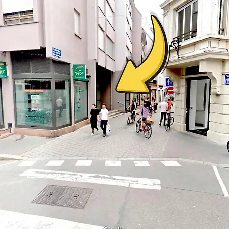 En Hyper Centre A 7148 *